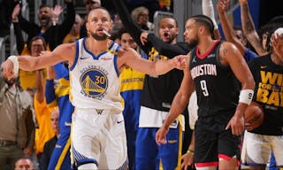 NBA历史上最强的11号巨星是姚明，因为很少巨星选择这个号码